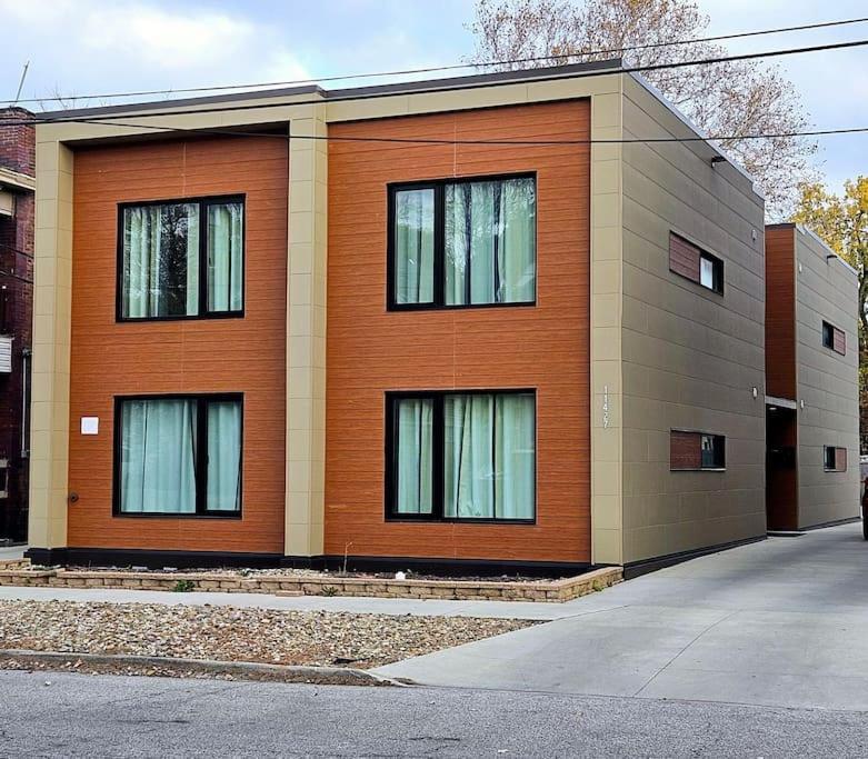 Kcm Mikros Smart Apartments 7 Cleveland Bagian luar foto
